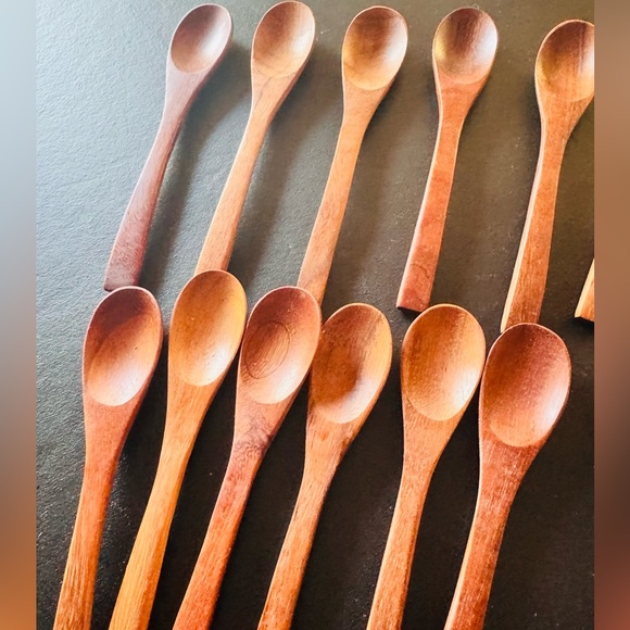 Mini Wooden Condiments Ice-cream Sugar Salt Spoons Small Spoons Red Wood - Picture 3 of 3